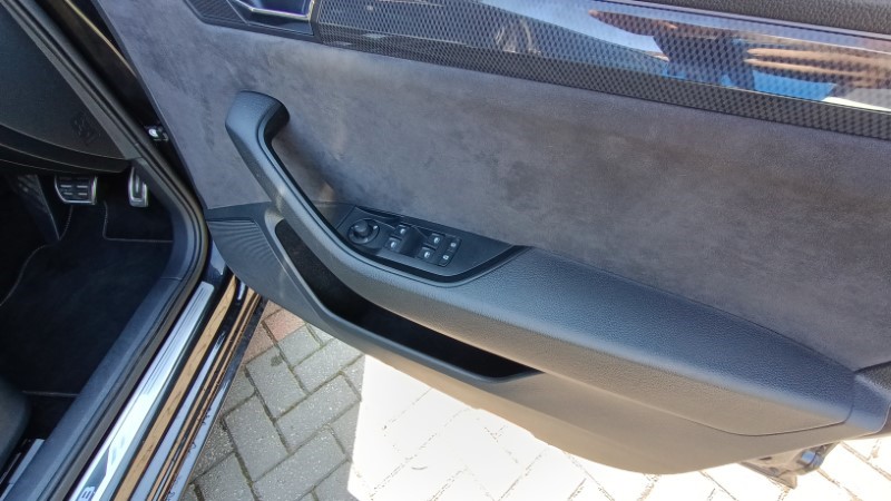 Skoda Superb Sportline Dsg (25)